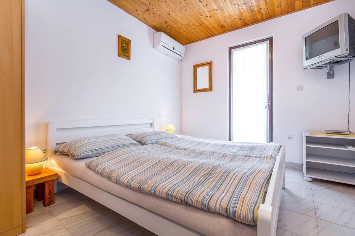 Apartments Dragica Valbandon 外观 照片
