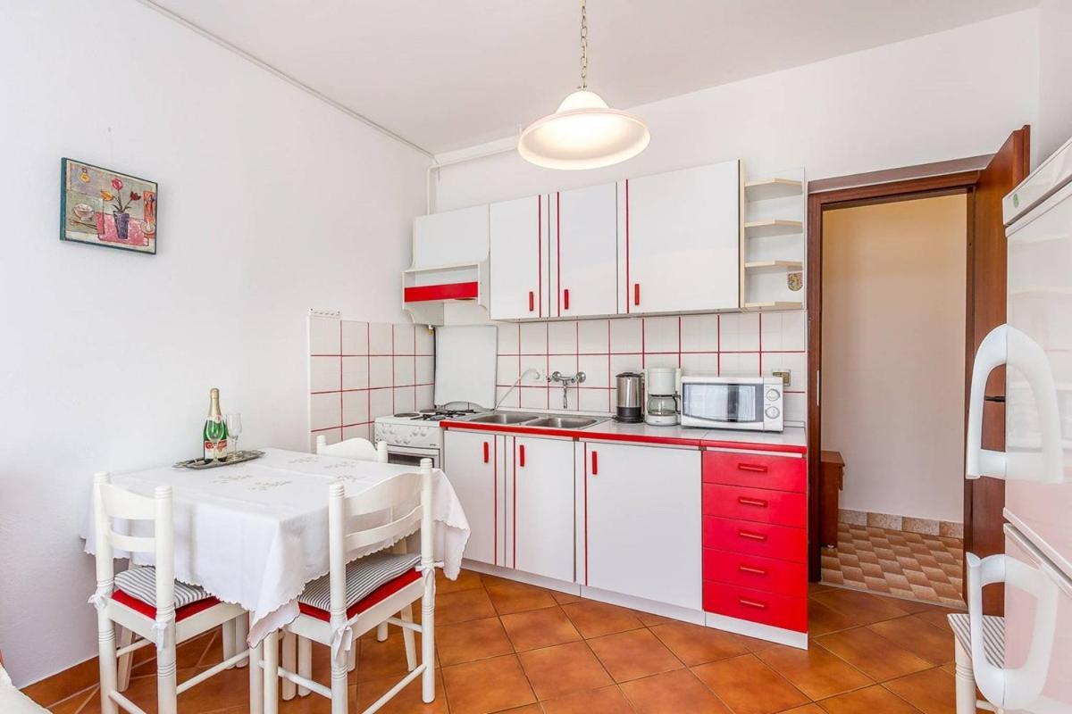 Apartments Dragica Valbandon 外观 照片