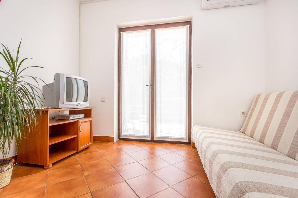 Apartments Dragica Valbandon 外观 照片