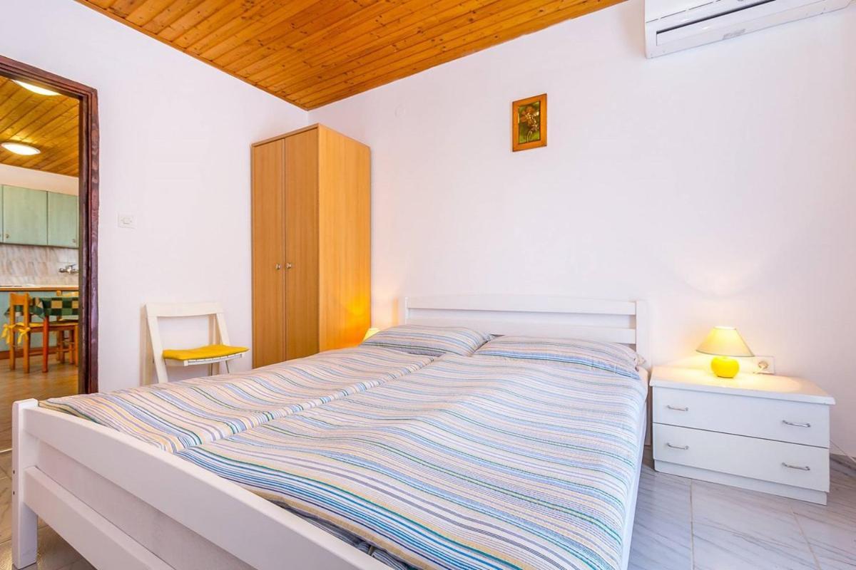Apartments Dragica Valbandon 外观 照片