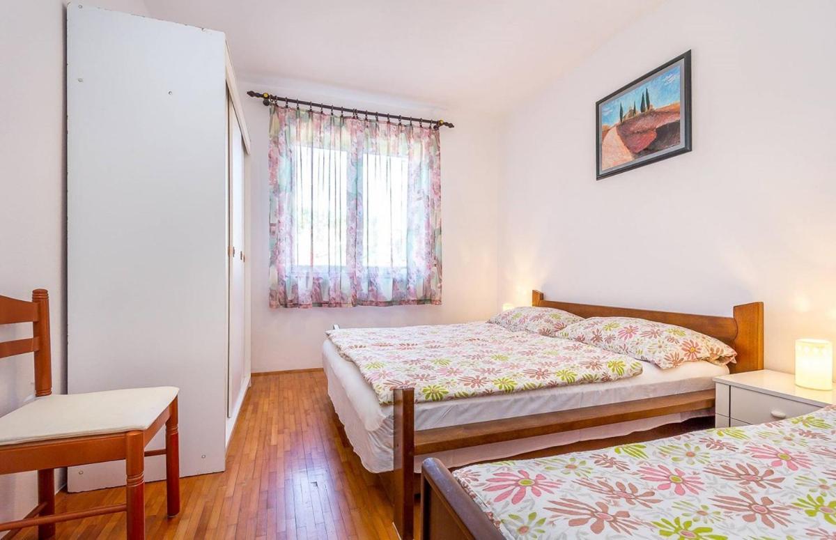 Apartments Dragica Valbandon 外观 照片