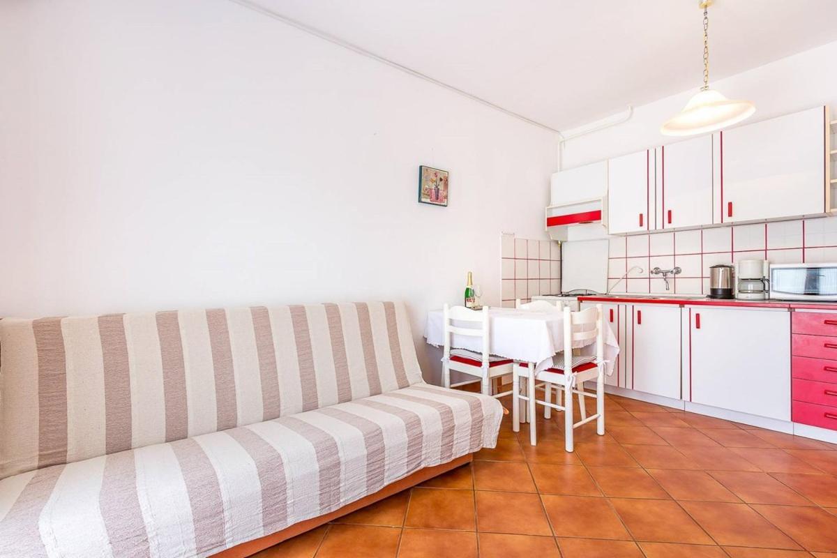 Apartments Dragica Valbandon 外观 照片